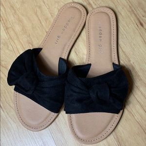 Madden Girl Black Bow Sandals Size 7.5 Slides